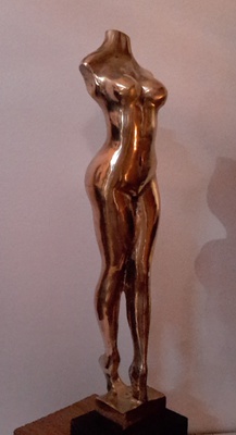 Femme debout4