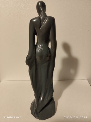 Femme stylisé en robe4