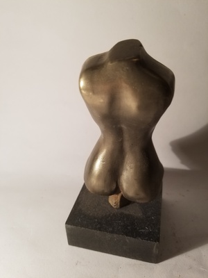 Buste de femme nue2