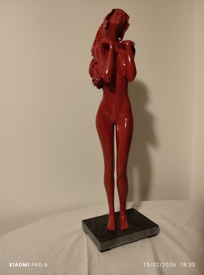 Statue de femme en pied (Lucie)1