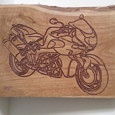 Moto Suzuki2