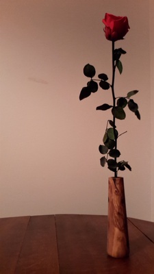 Vase conique uniflore en olivier2