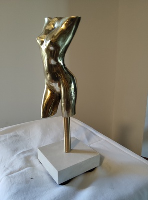 Buste de femme (Ella)2