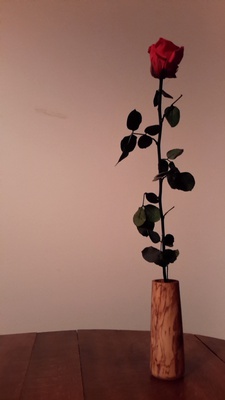 Vase uniflore conique en olivier3