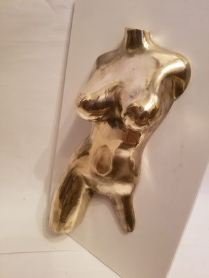 Tronc de femme nue2