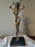 Femme nue debout (Clémence)