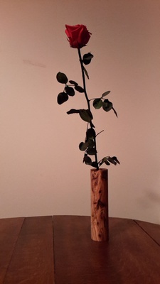 Vase cylindrique uniflore en olivier4