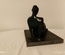 Femme assise au sol (Aurore)