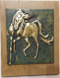 Cheval gambadant