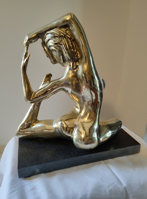 Femme nue en position de yoga (Véronique)3