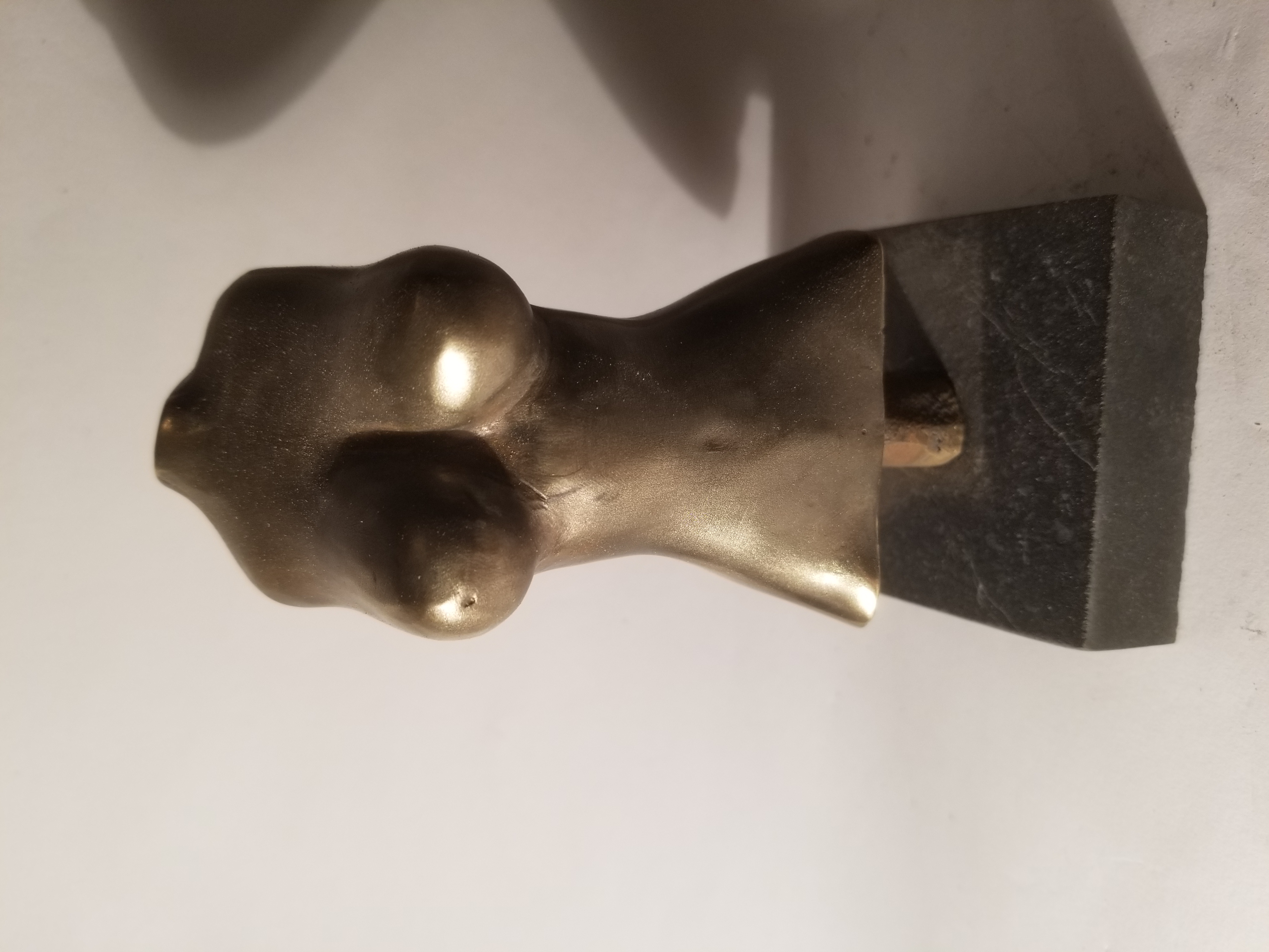 Buste de femme nue3