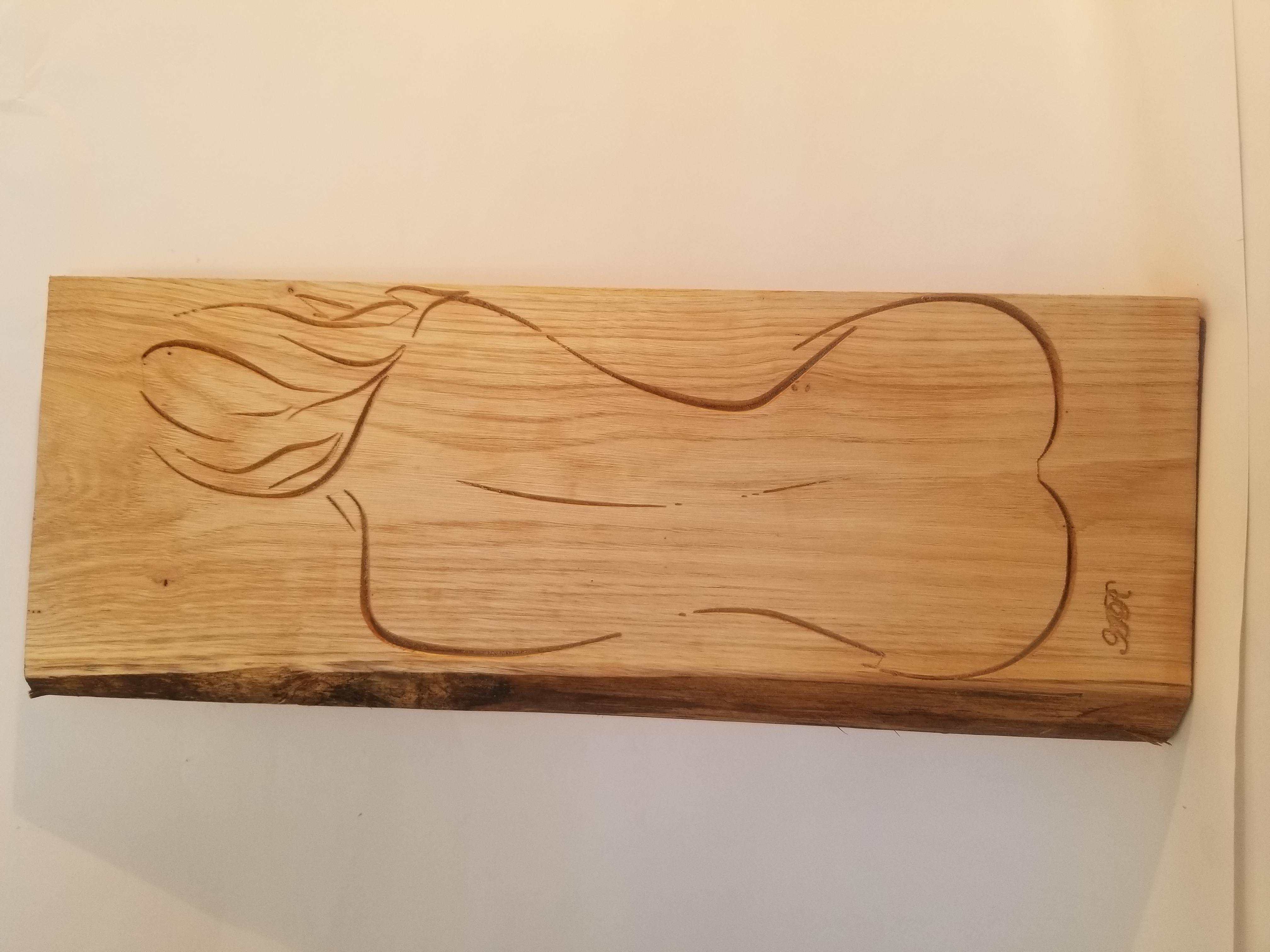 Femme nue assise vue de dos1