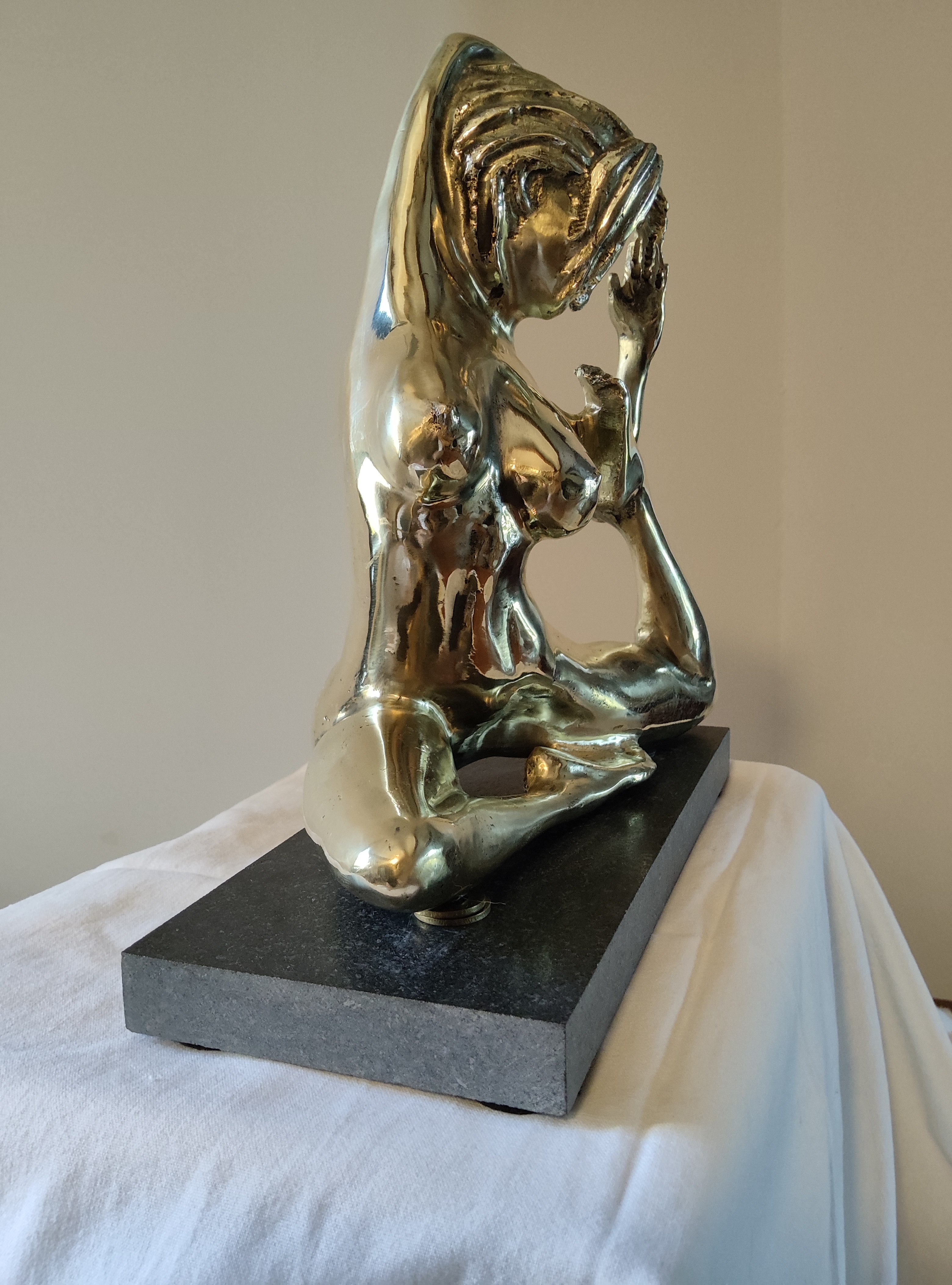 Femme nue en position de yoga (Véronique)2