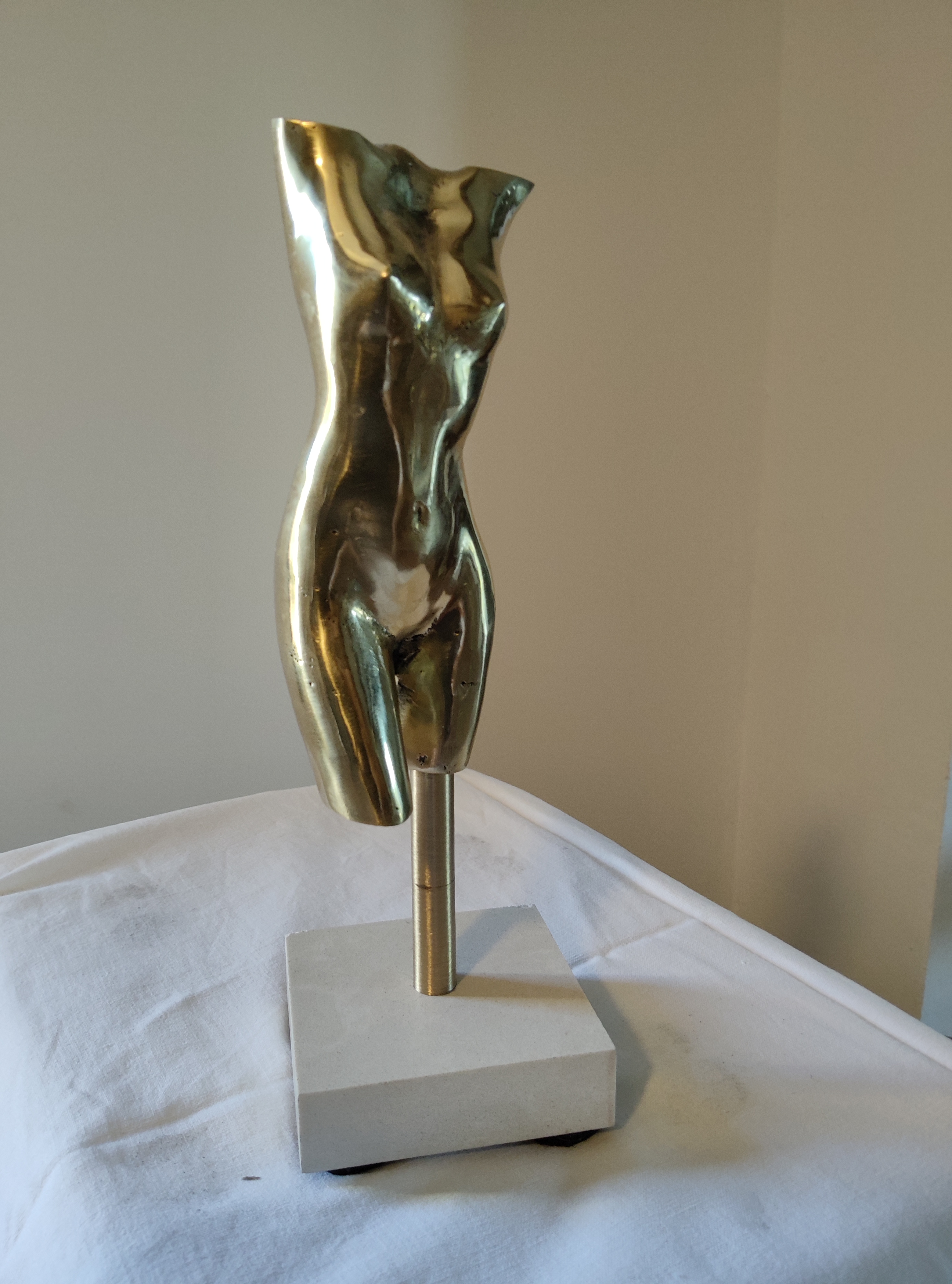 Buste de femme (Ella)1