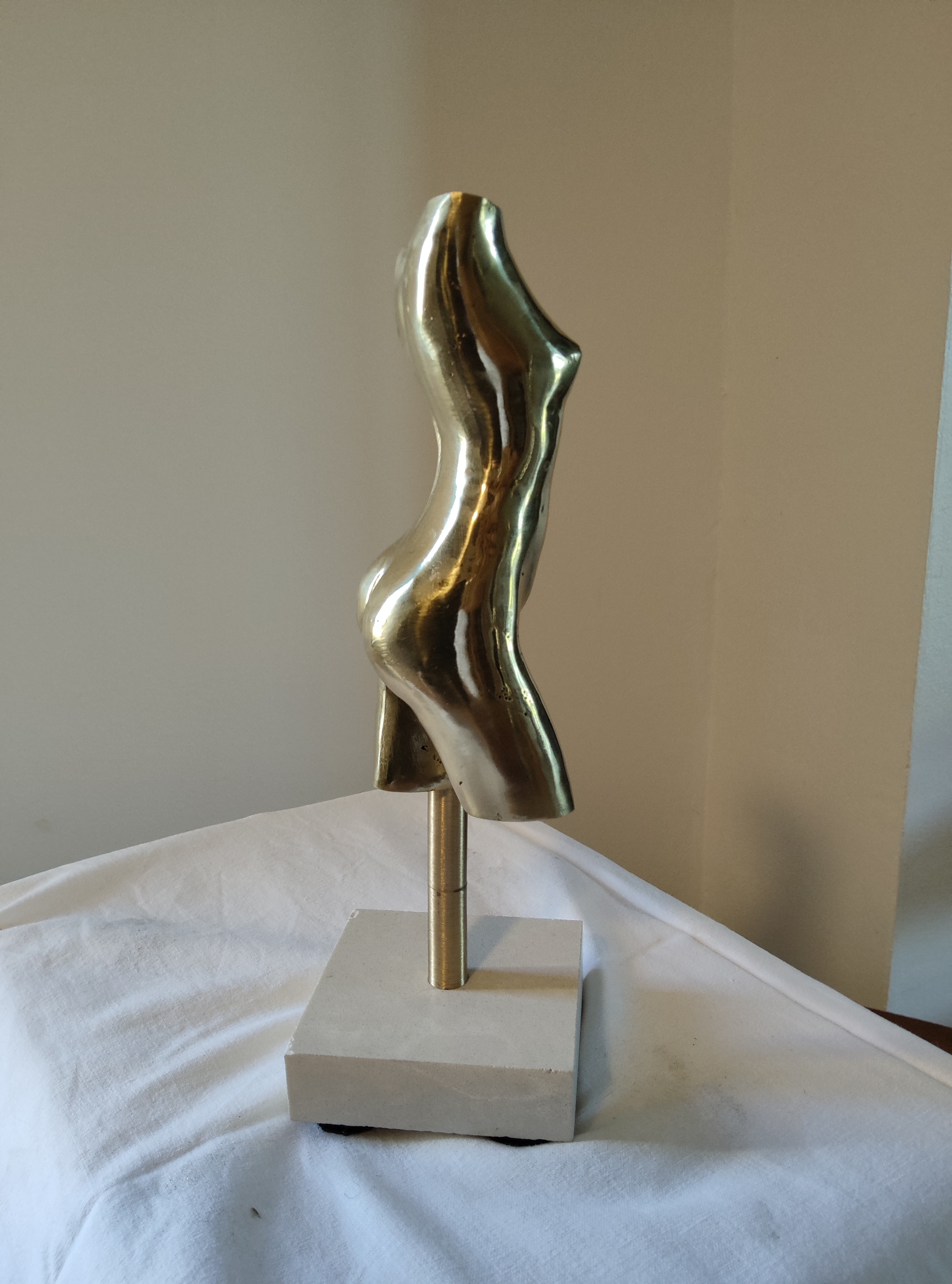 Buste de femme (Ella)3