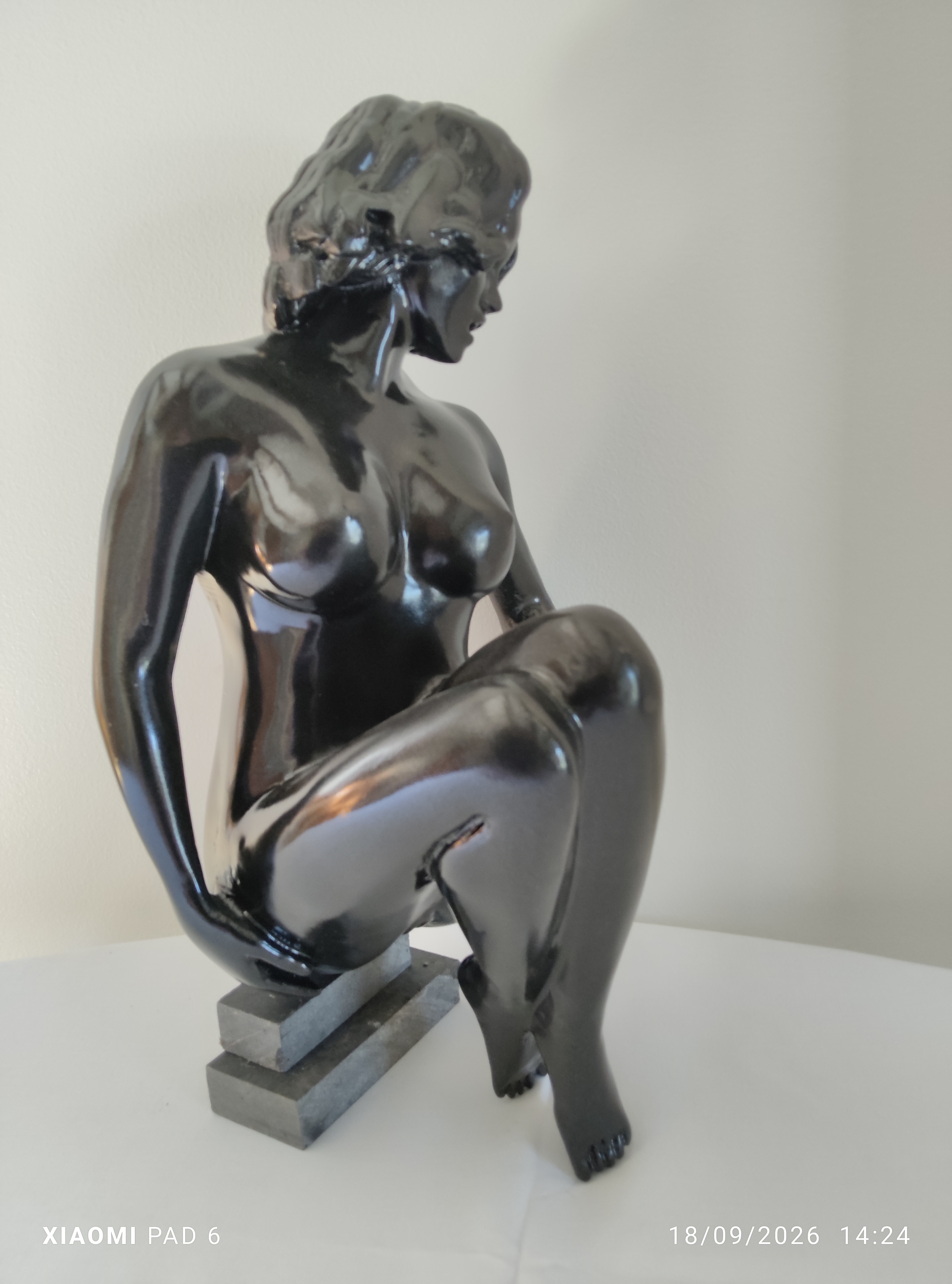 Femme assise1