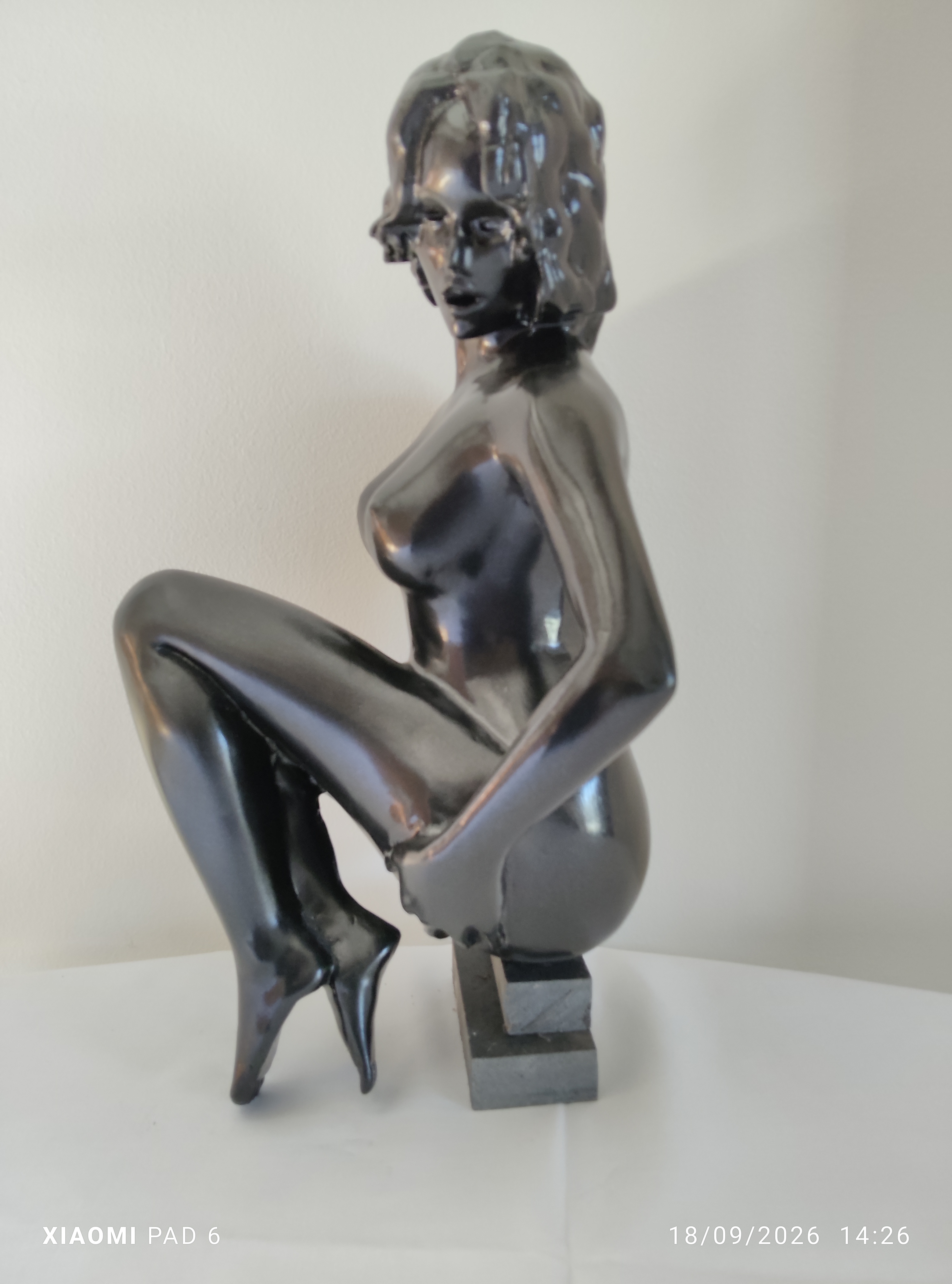 Femme assise3