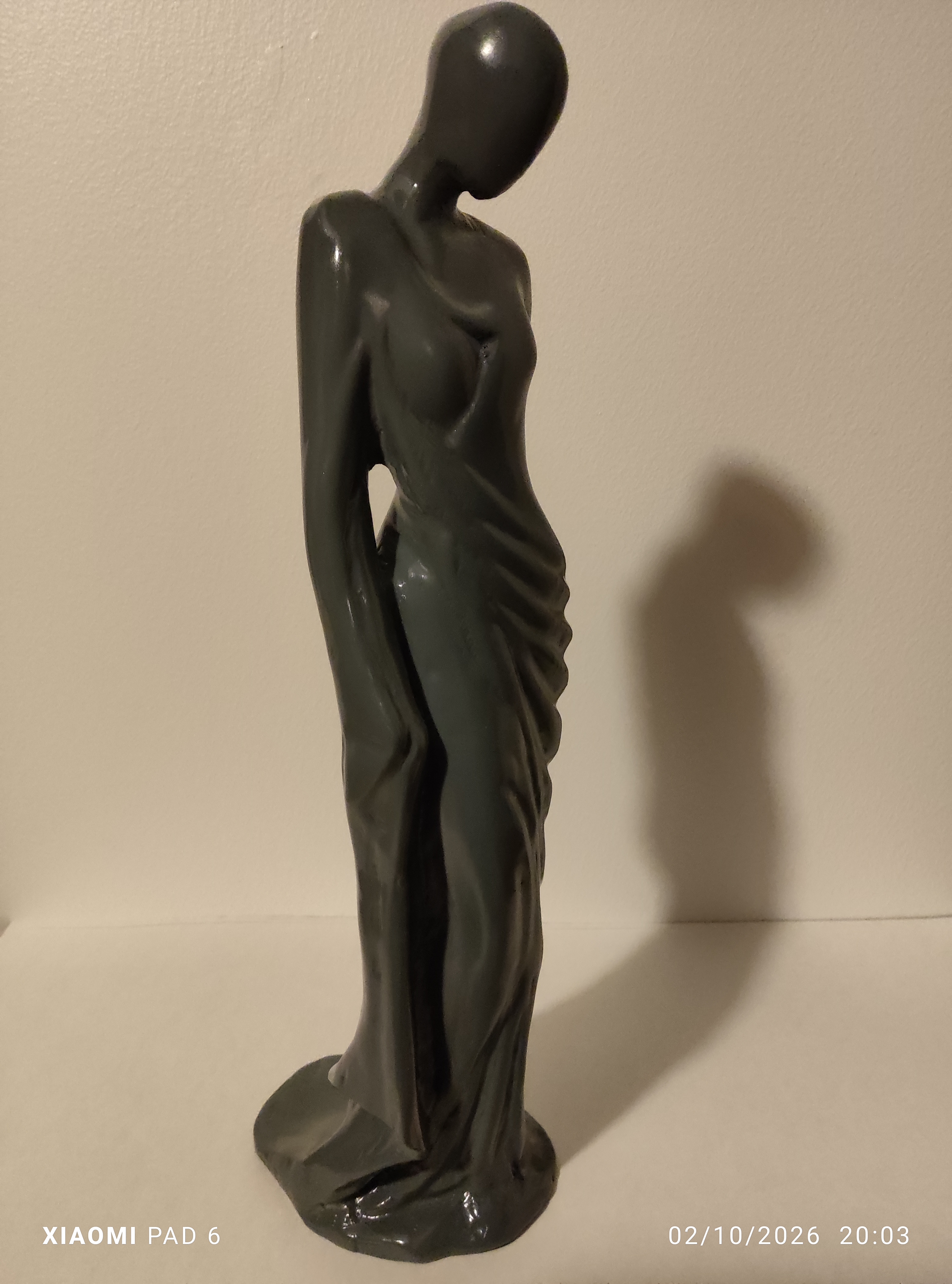 Femme stylisé en robe1
